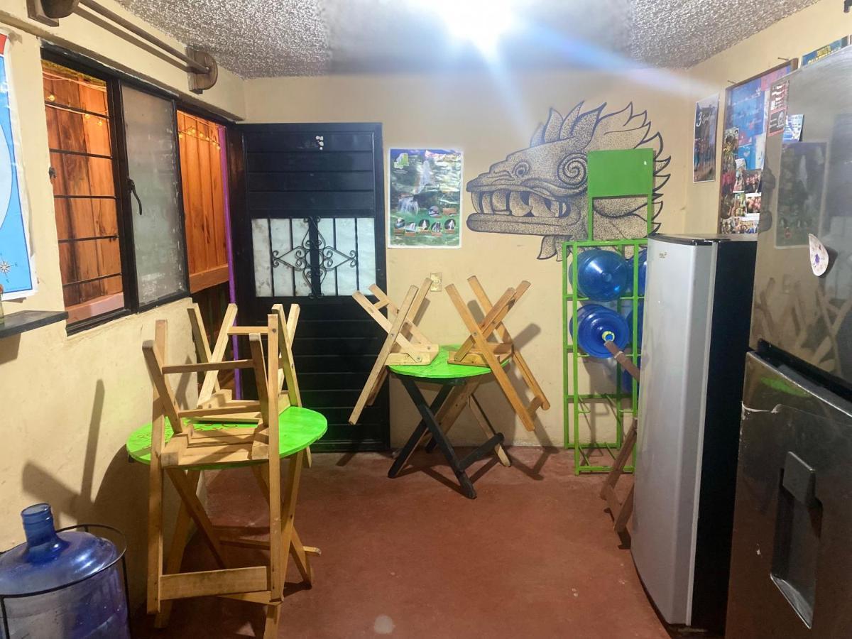 Casa De Los Colores San Cris ซานกริสโตบัล เด ลาสกาซาส ภายนอก รูปภาพ